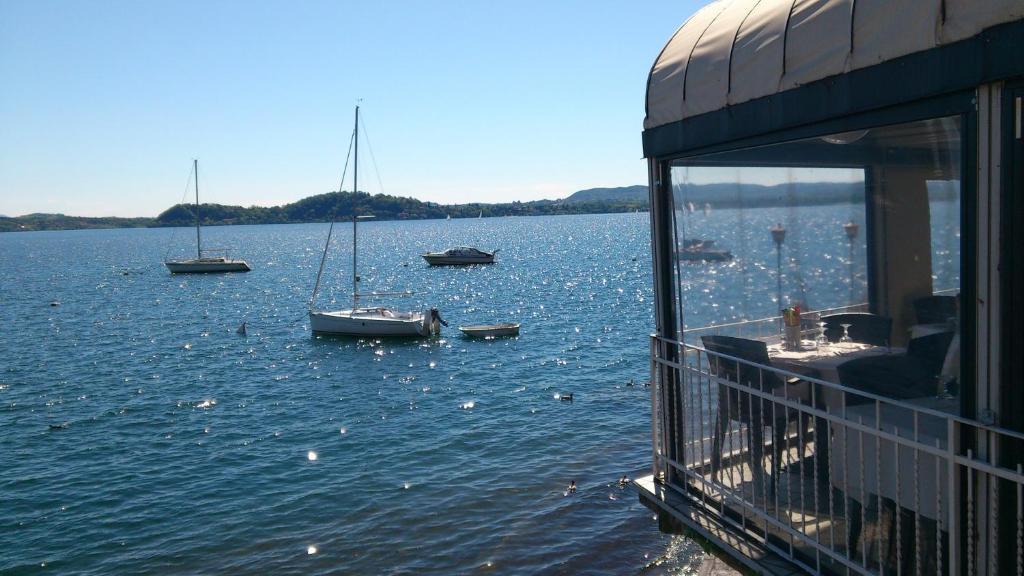 Lago Maggiore Lesa Bagian luar foto