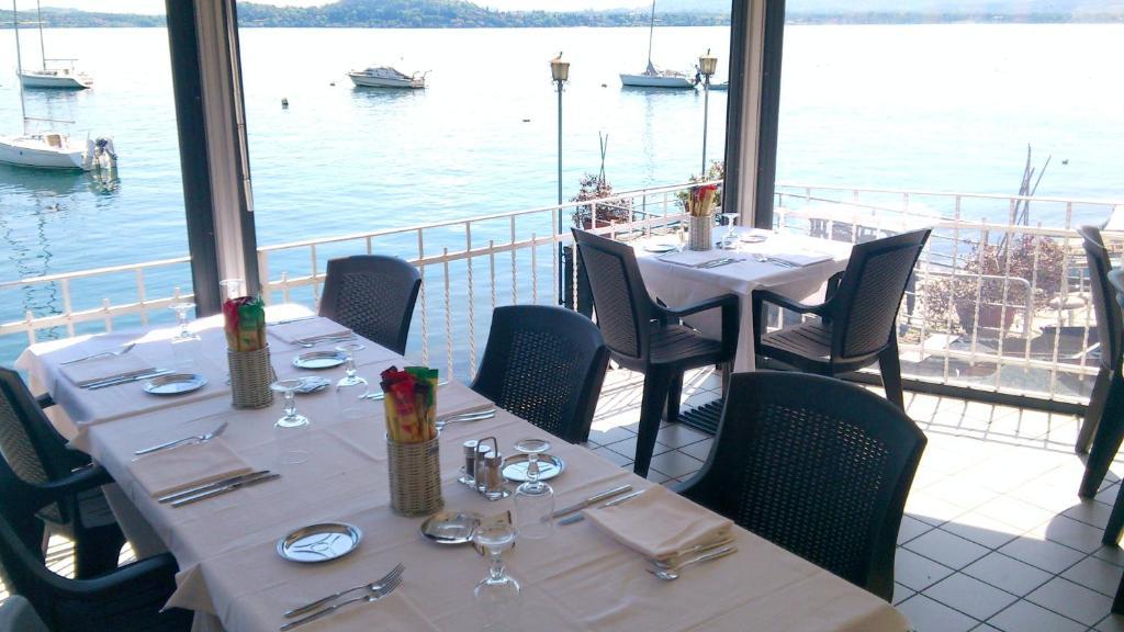 Lago Maggiore Lesa Bagian luar foto